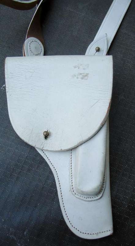 RHODESIAN MILITARY LEATHER GUN HOLSTER